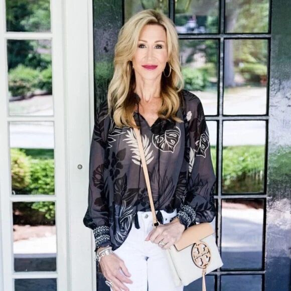 CABI #5597 Tropical Aloha Peasant Blouse. Size medium. EUC! - Picture 1 of 11